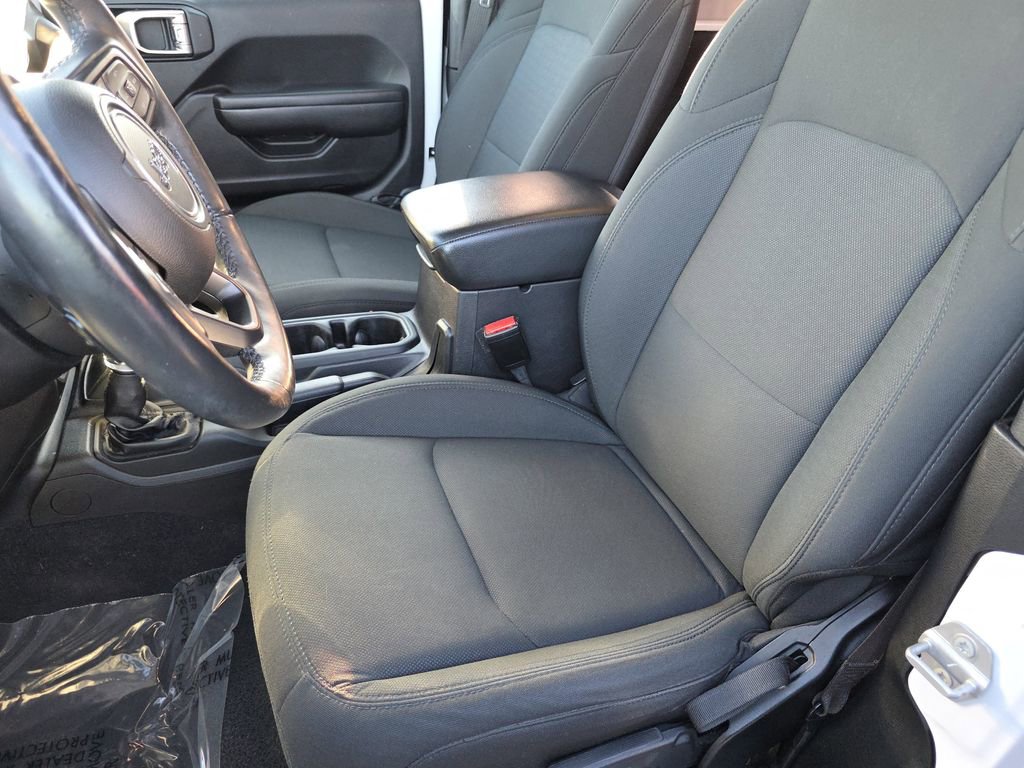 Used 2021 Jeep Wrangler Sport S image 19