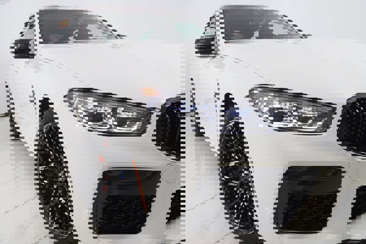 Used 2025 BMW M8 Competition image 22