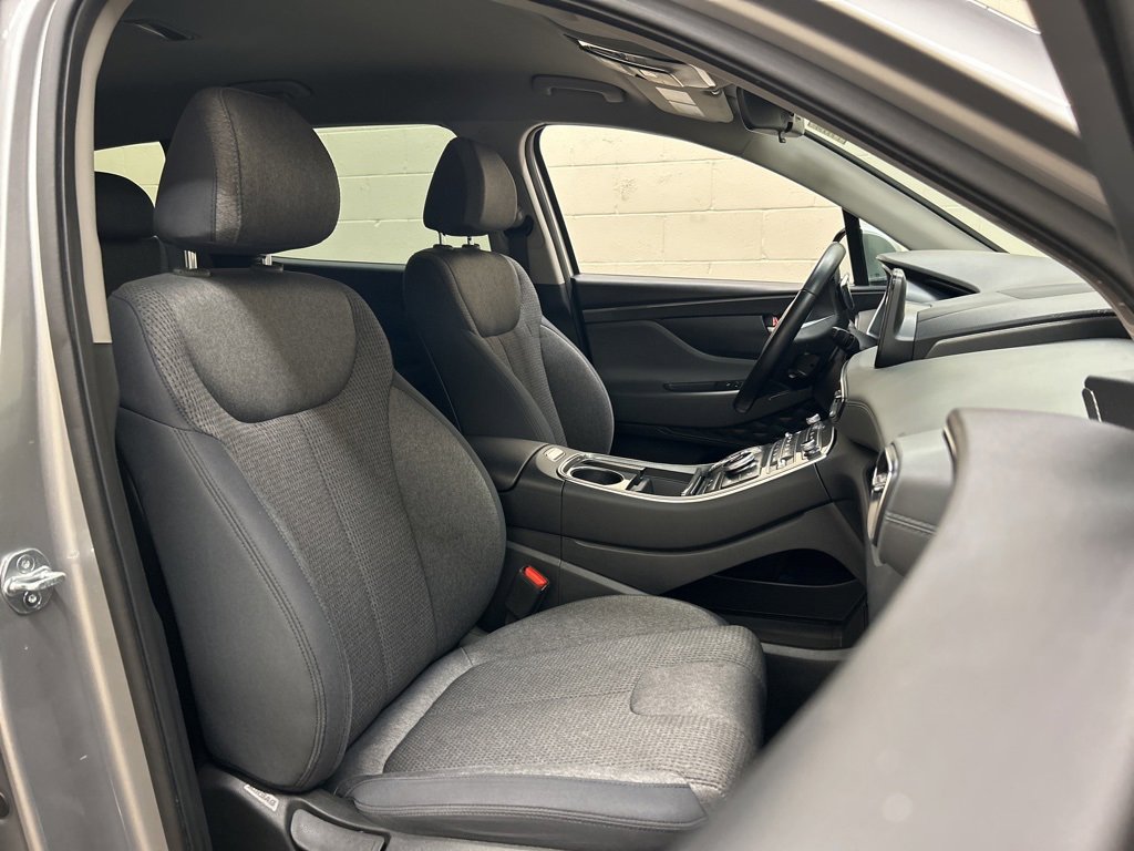 Used 2023 Hyundai Santa Fe SEL image 9