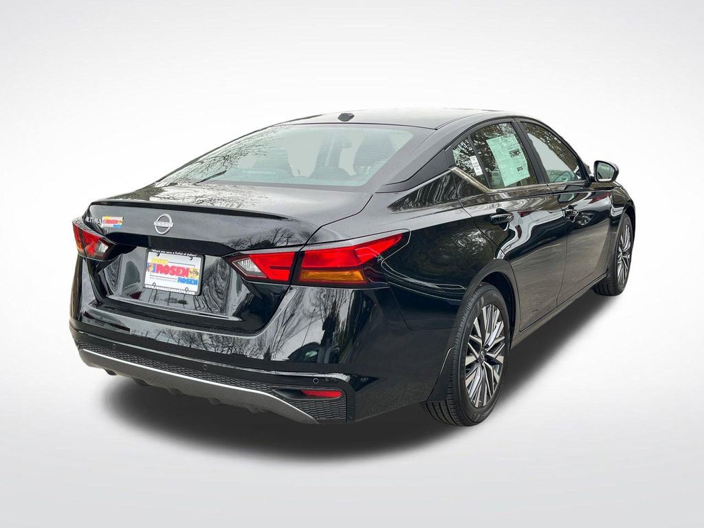 New 2026 Nissan Altima 2.5 SV FWD image 5