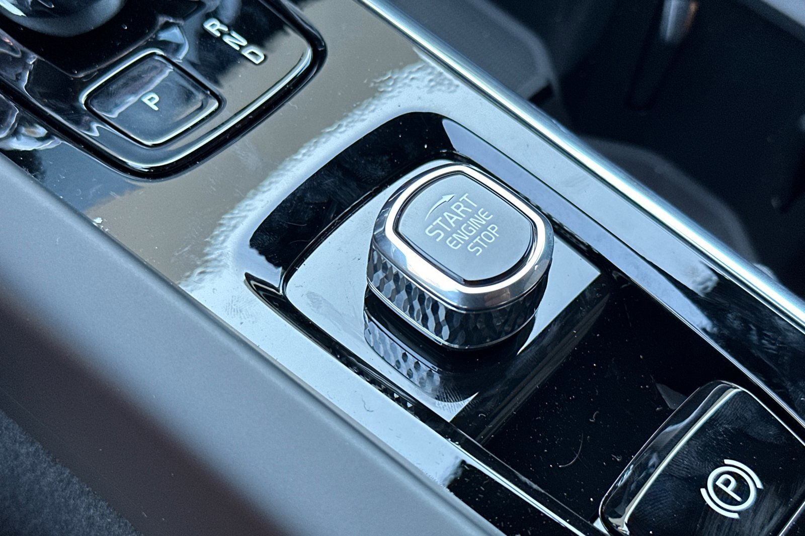 New 2026 Volvo XC60 B5 Plus w/ Climate Package image 20