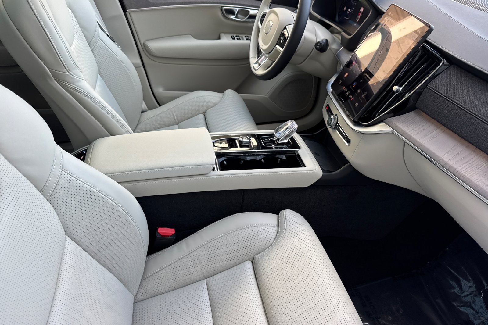 New 2026 Volvo XC90 T8 Ultra AWD/4WD image 14