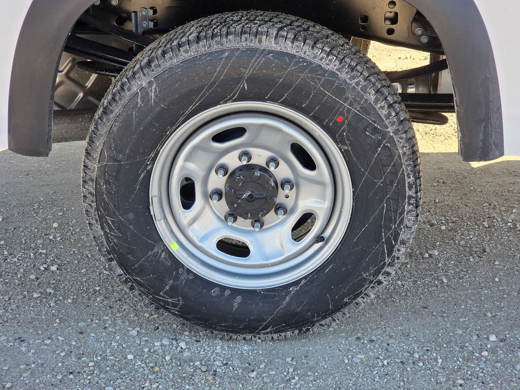 New 2026 Ford F350 XL w/ XL Chrome Package image 12