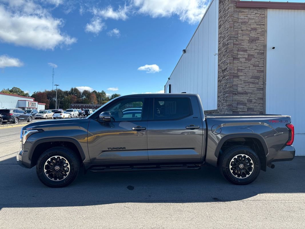 Used 2022 Toyota Tundra SR5 image 3
