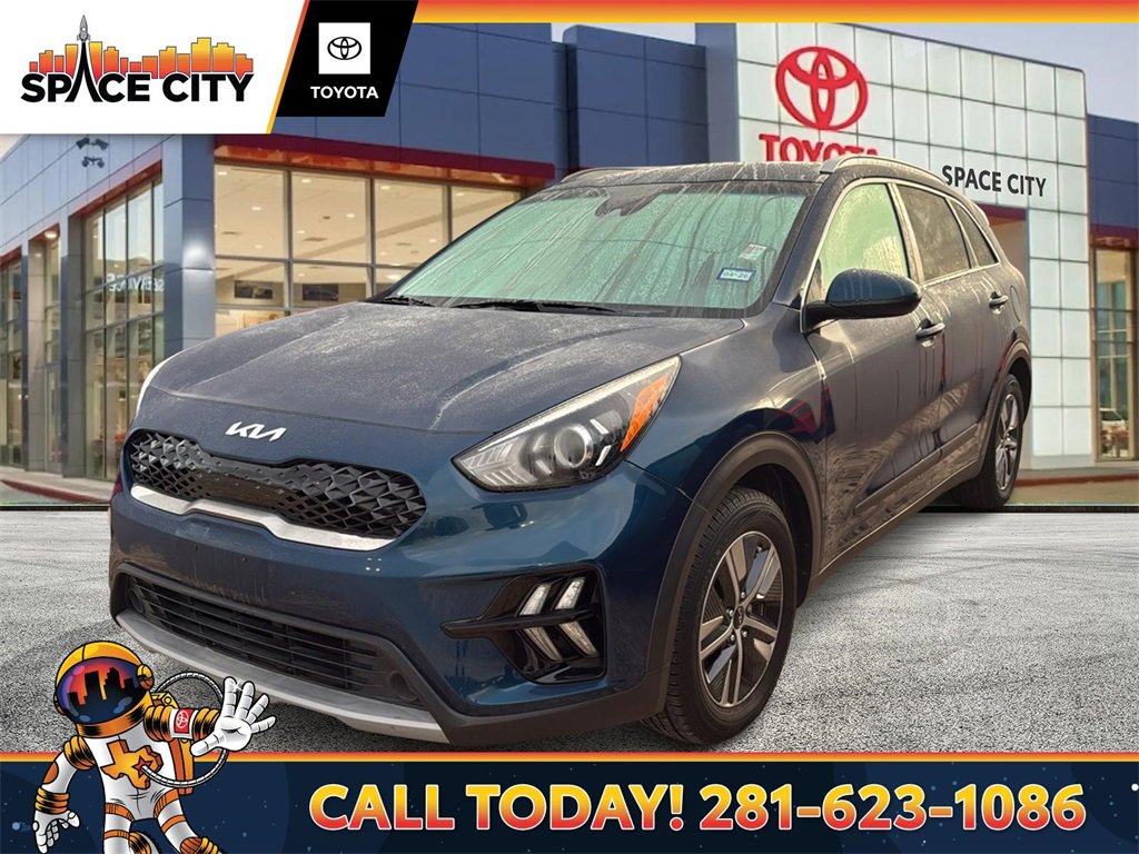 Used 2022 Kia Niro LXS
