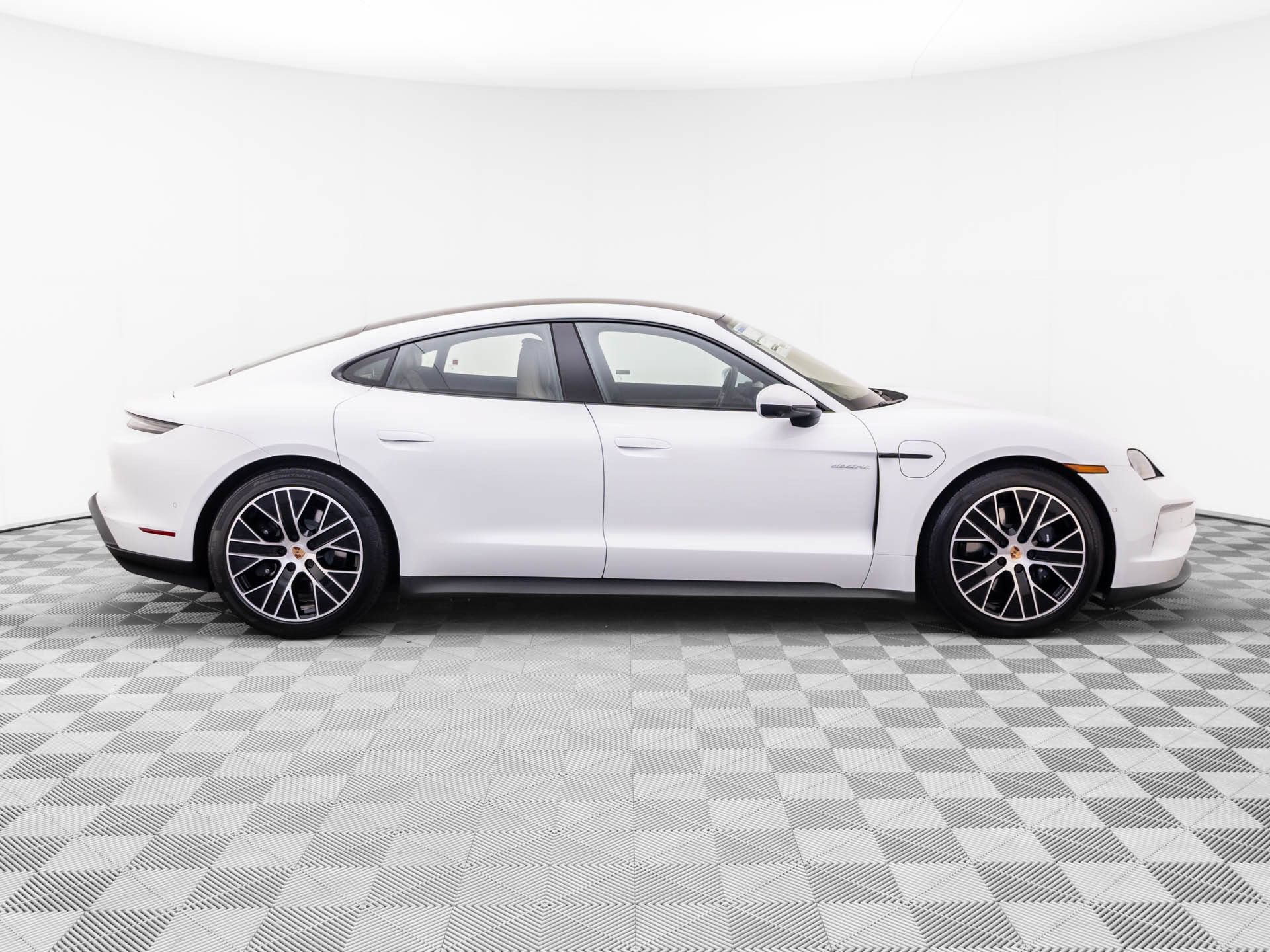 New 2026 Porsche Taycan AWD/4WD image 7