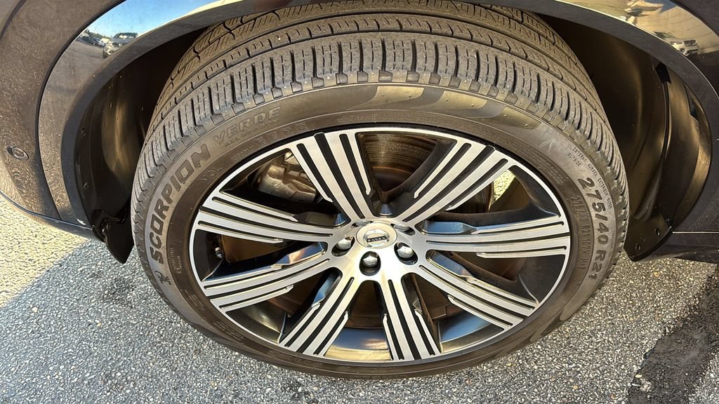 Certified 2023 Volvo XC90 T8 Plus w/ Protection Package Premier AWD/4WD image 33