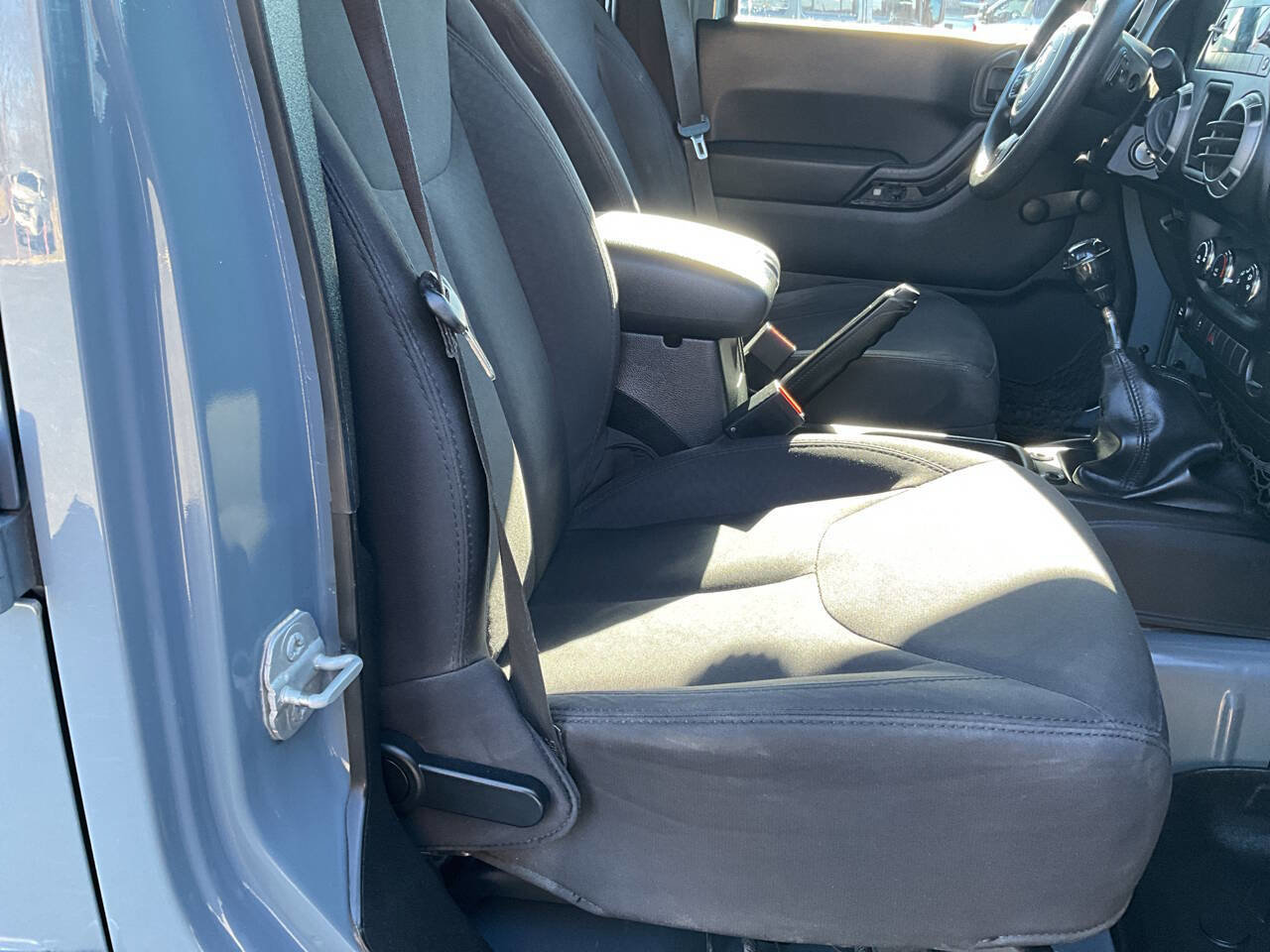 Used 2014 Jeep Wrangler Unlimited Sport w/ Max Tow Package image 11