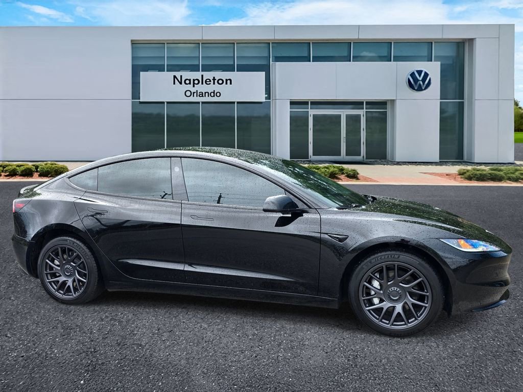 Used 2025 Tesla Model 3 image 2