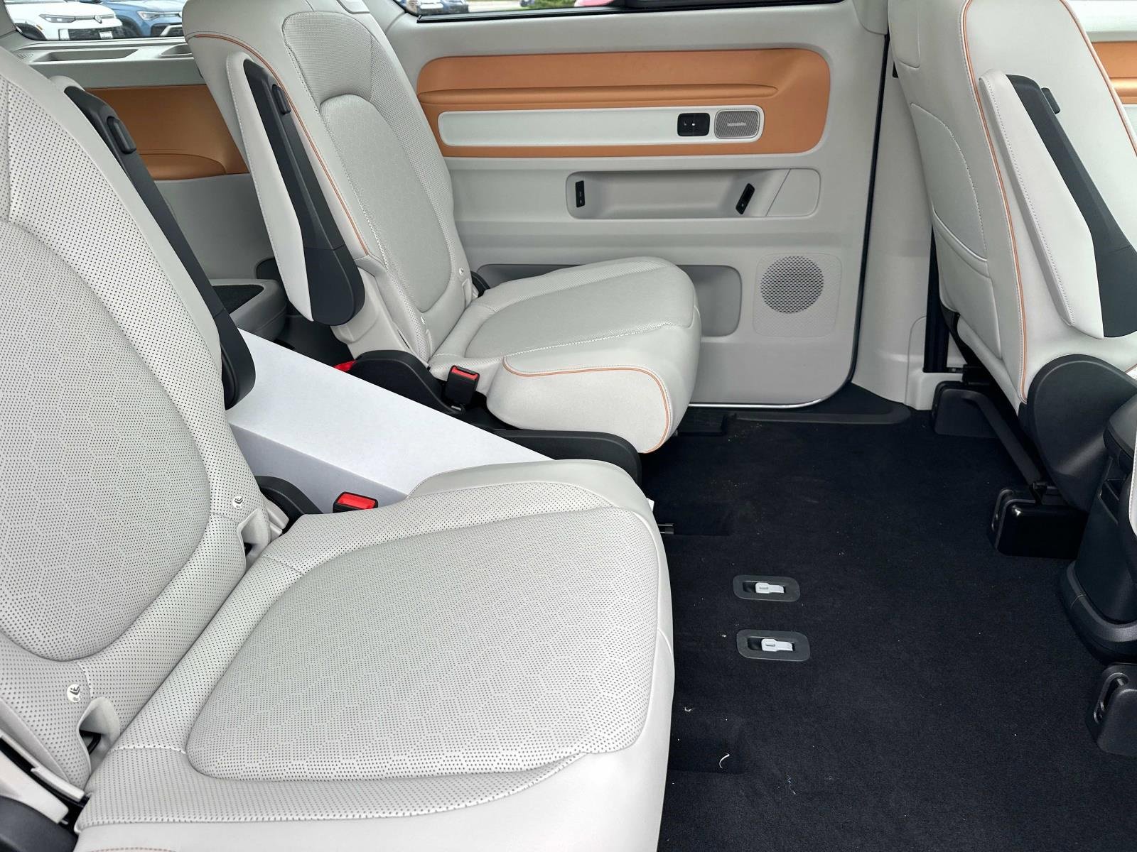 New 2025 Volkswagen ID. Buzz 1st Edition image 5