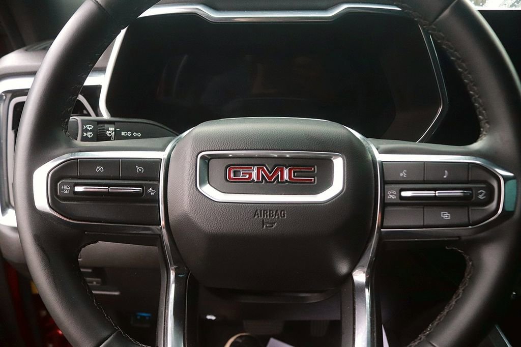 Used 2024 GMC Canyon Elevation w/ Elevation Premium Package RWD image 16