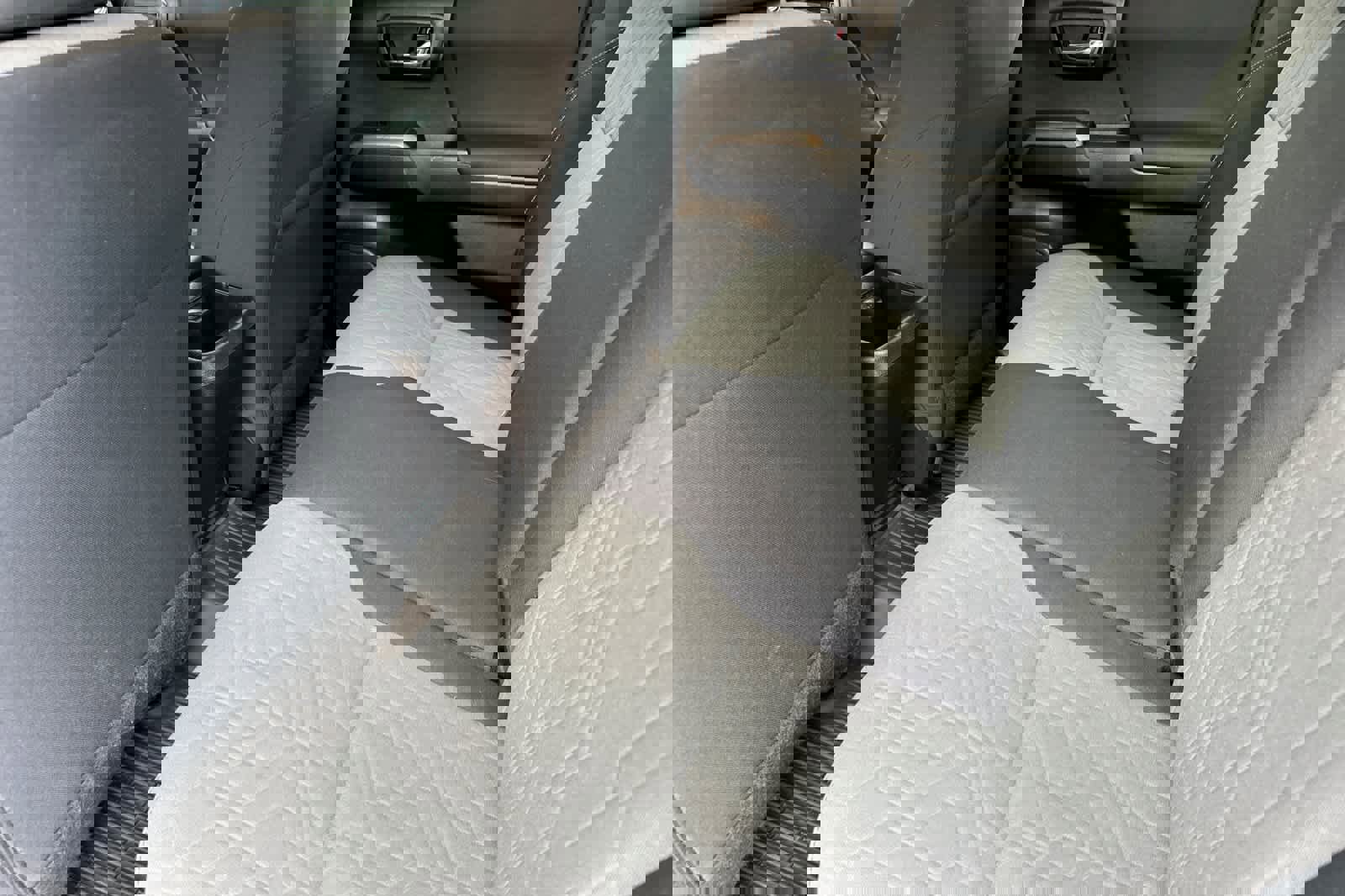 Used 2022 Toyota Tacoma TRD Off-Road w/ Technology Package image 4