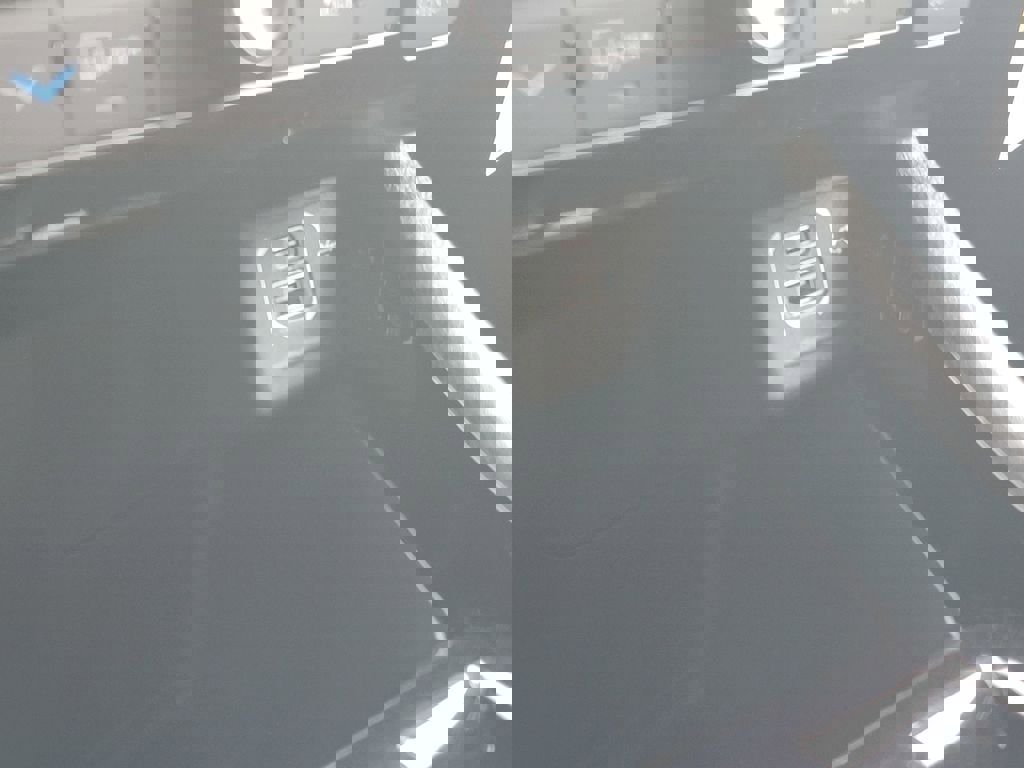 New 2026 Jeep Compass Latitude image 18