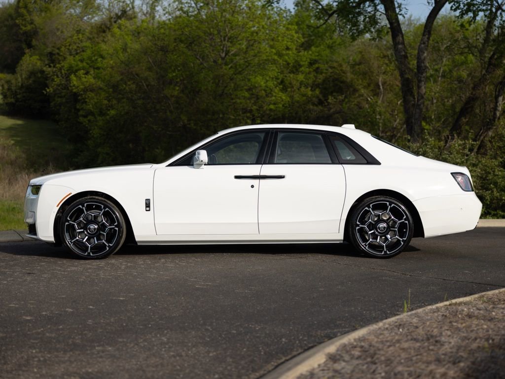 New 2026 Rolls-Royce Ghost Black Badge image 4