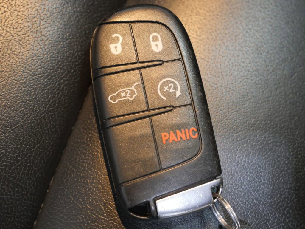 Used 2022 Dodge Durango GT image 30