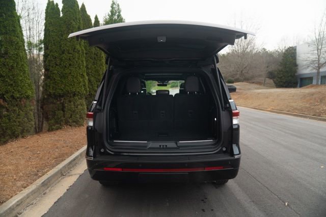 Used 2023 Lincoln Navigator Reserve w/ Equipment Group 201A image 15