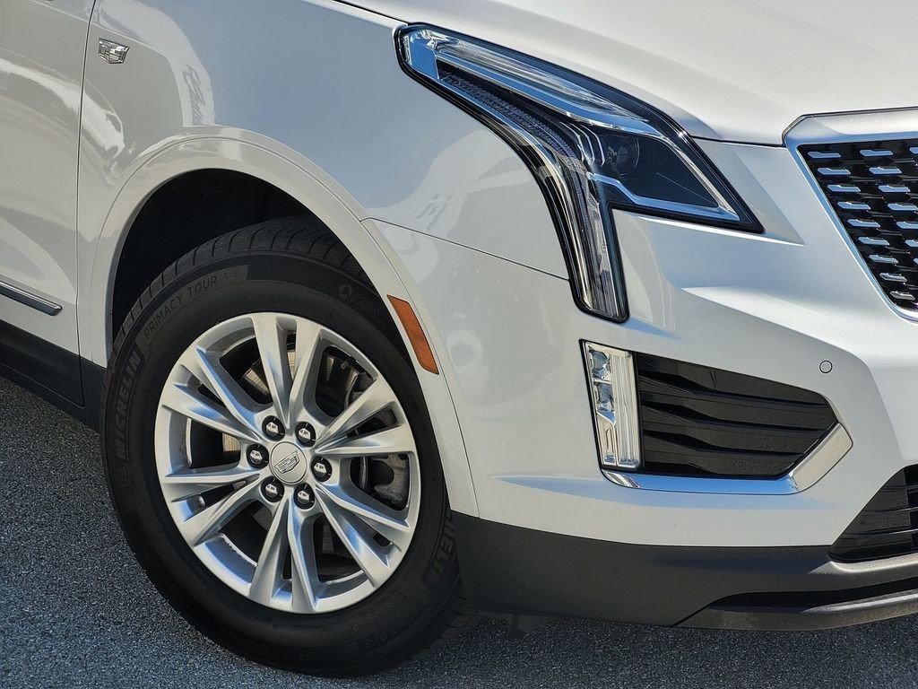 Certified 2023 Cadillac XT5 Luxury FWD image 3