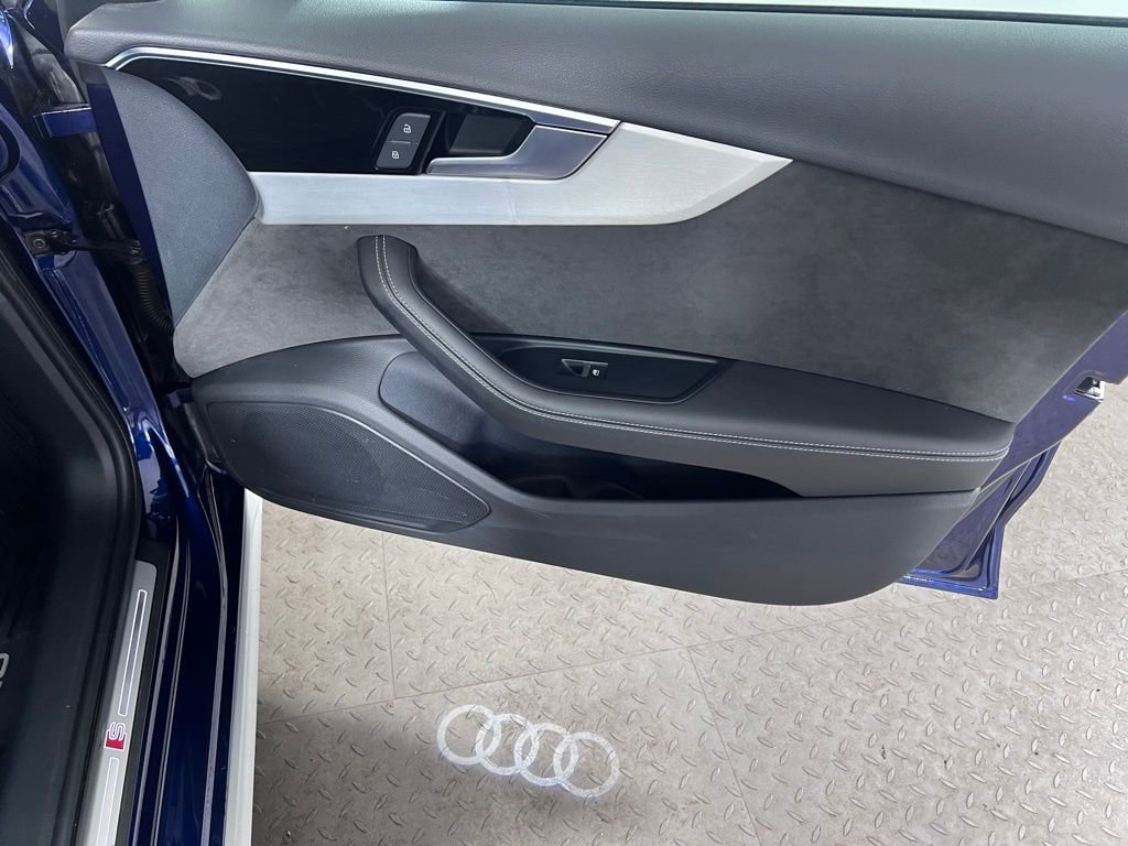 Used 2020 Audi S4 Premium Plus image 28