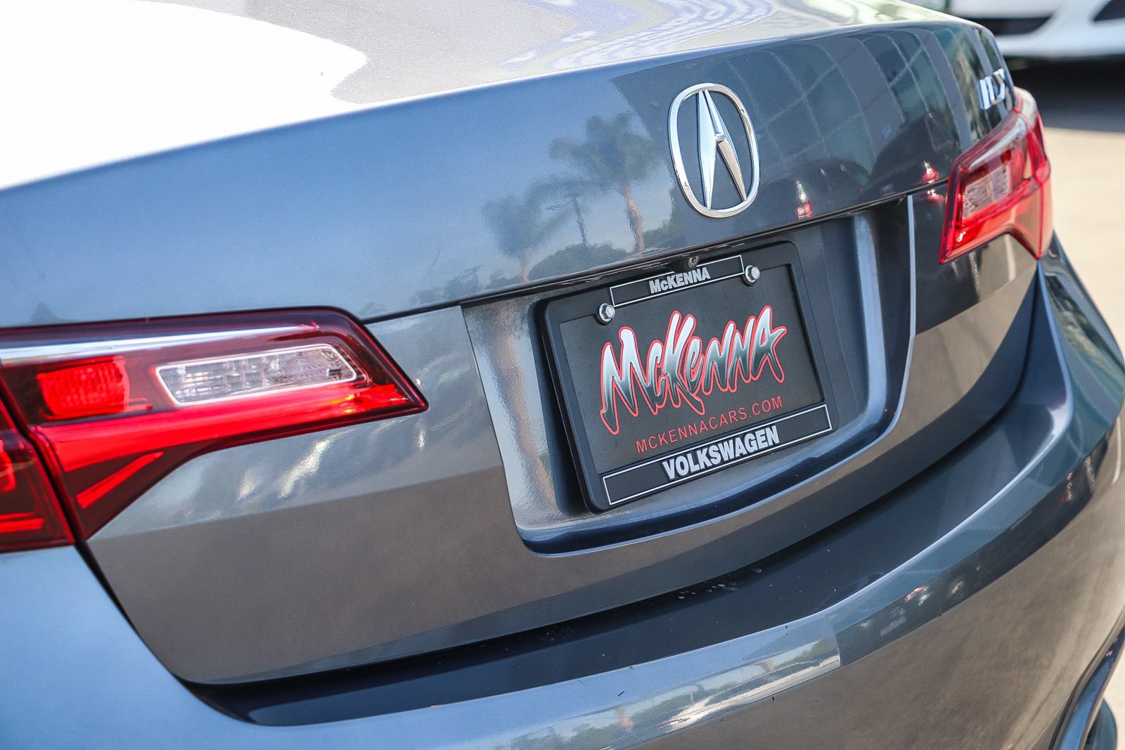 Used 2018 Acura ILX w/ AcuraWatch Plus Package FWD image 10