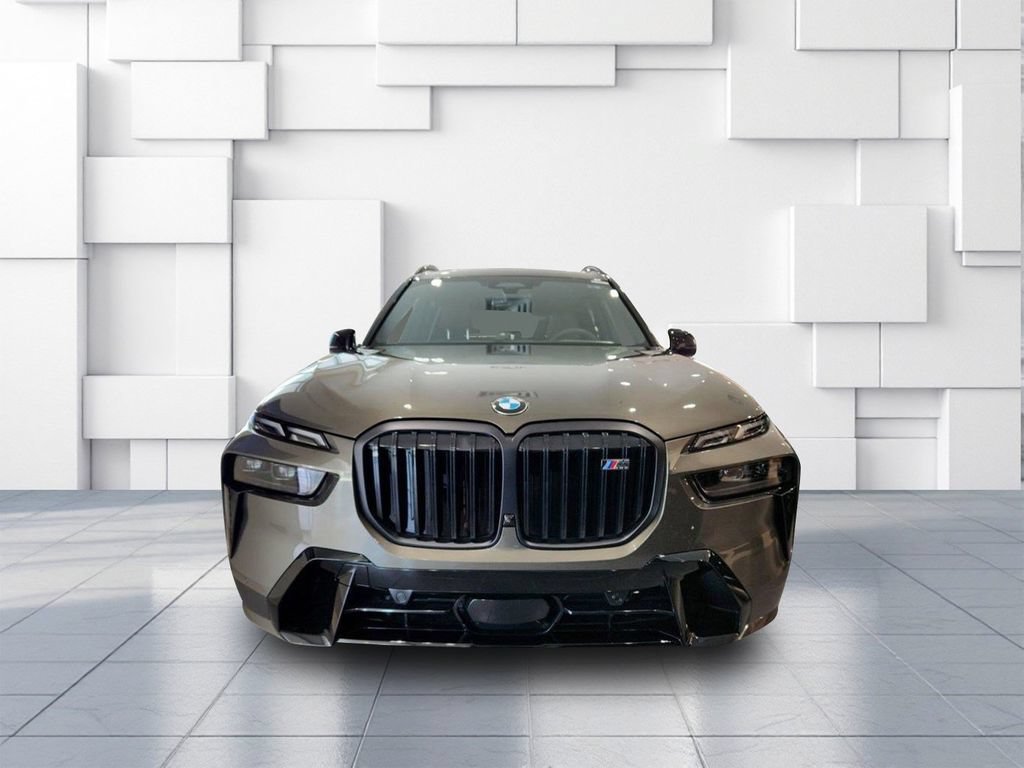 Used 2025 BMW X7 M60i AWD/4WD image 6
