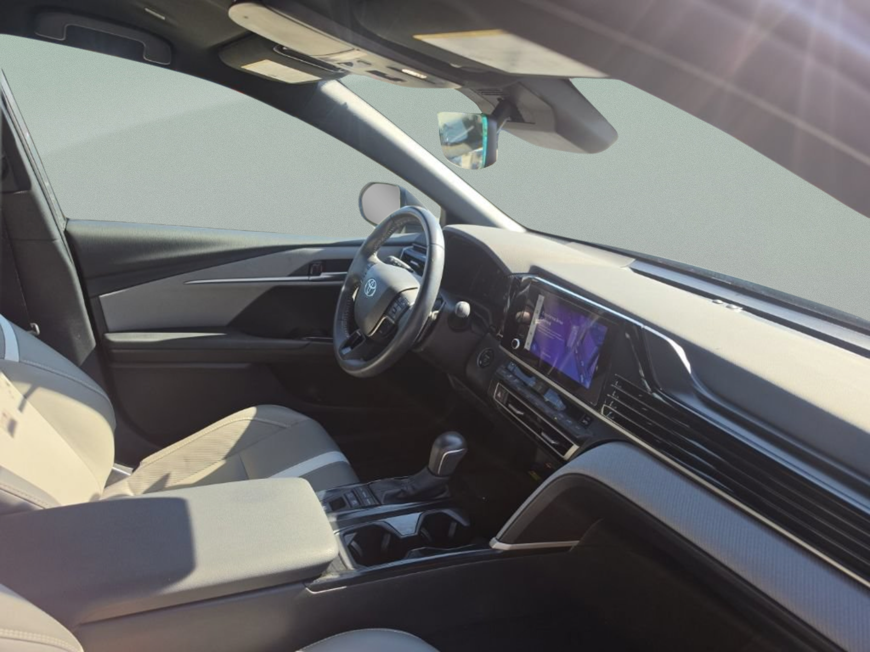 Used 2025 Toyota Camry SE FWD image 36