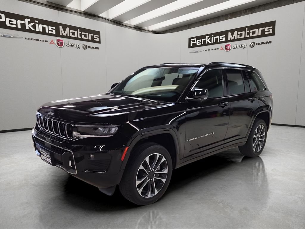 Used 2024 Jeep Grand Cherokee Overland w/ Adv Protech Group III AWD/4WD image 1