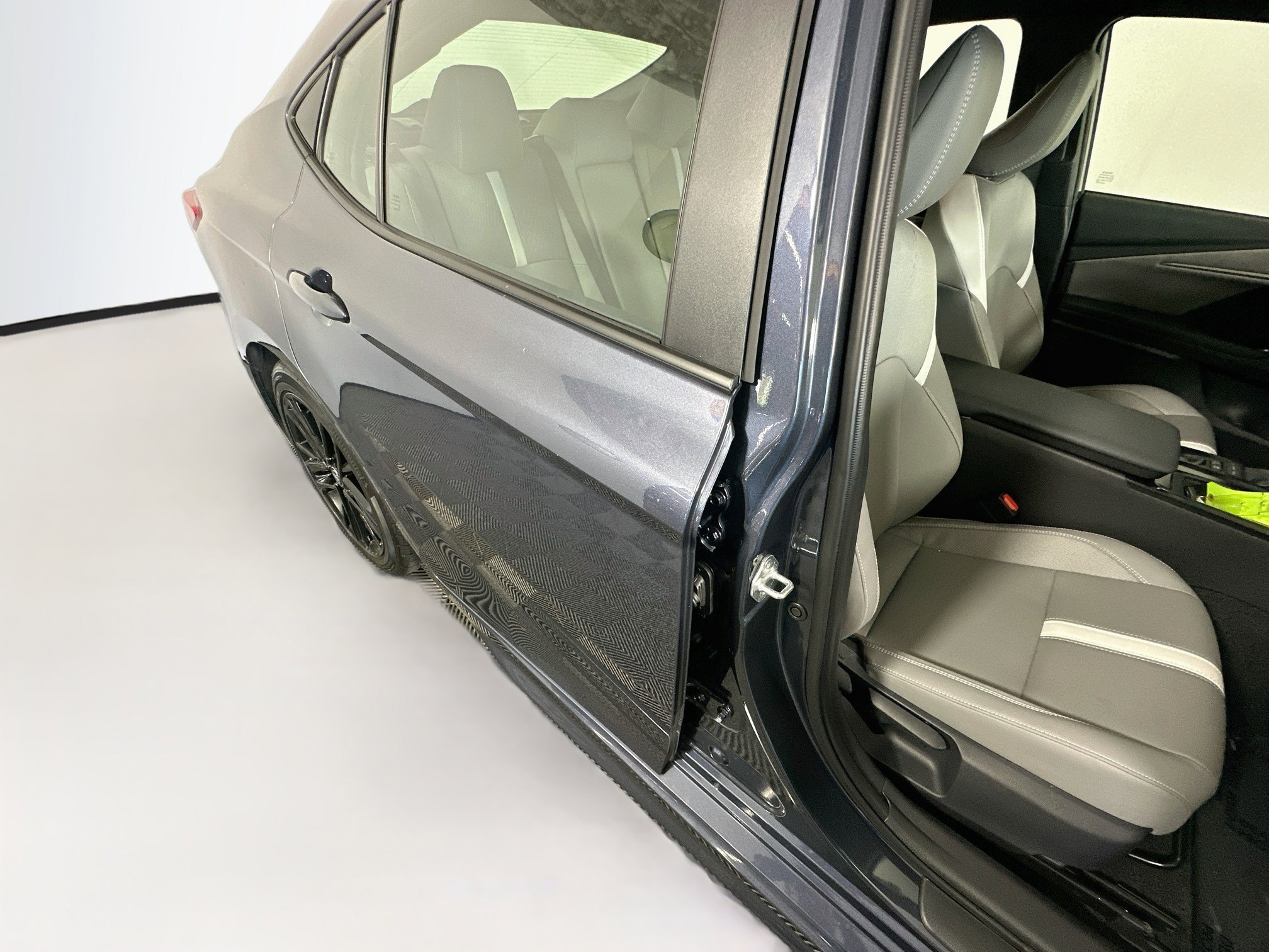 Used 2026 Toyota Camry SE FWD image 28