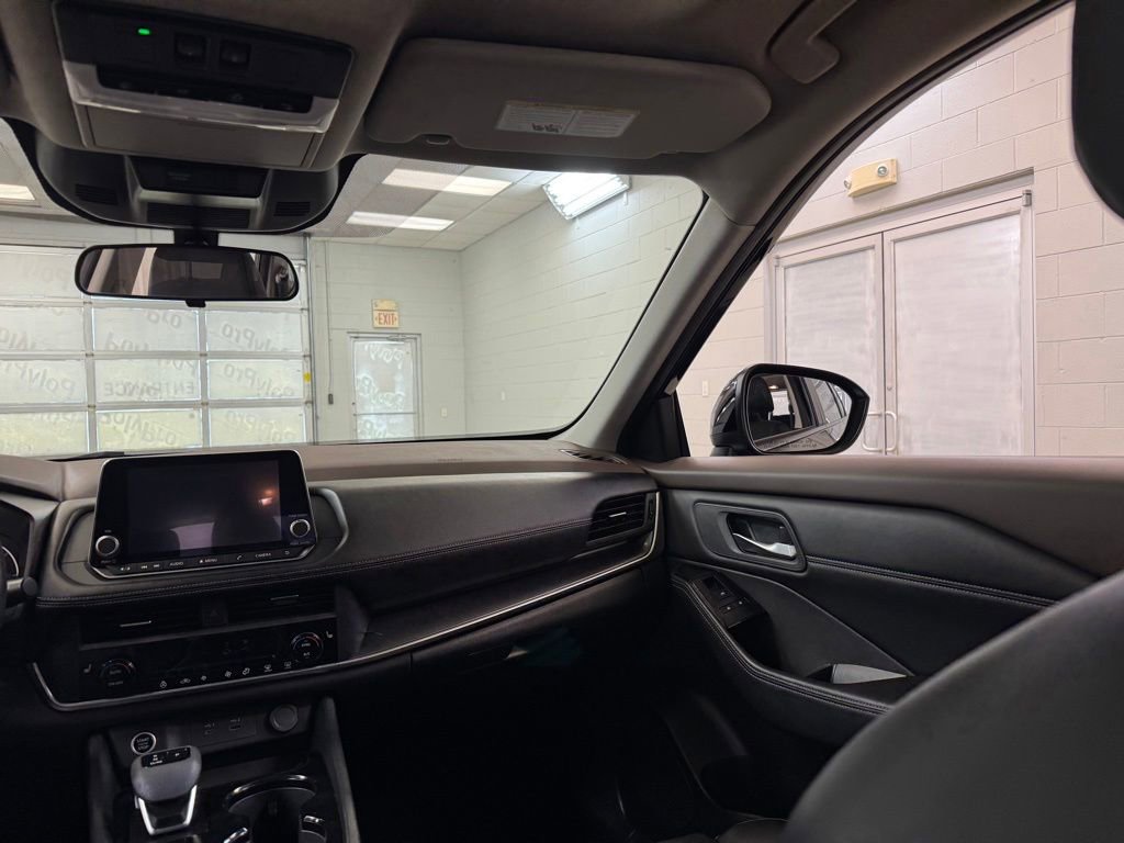 Used 2023 Nissan Rogue SV w/ SV Premium B Package AWD/4WD image 22