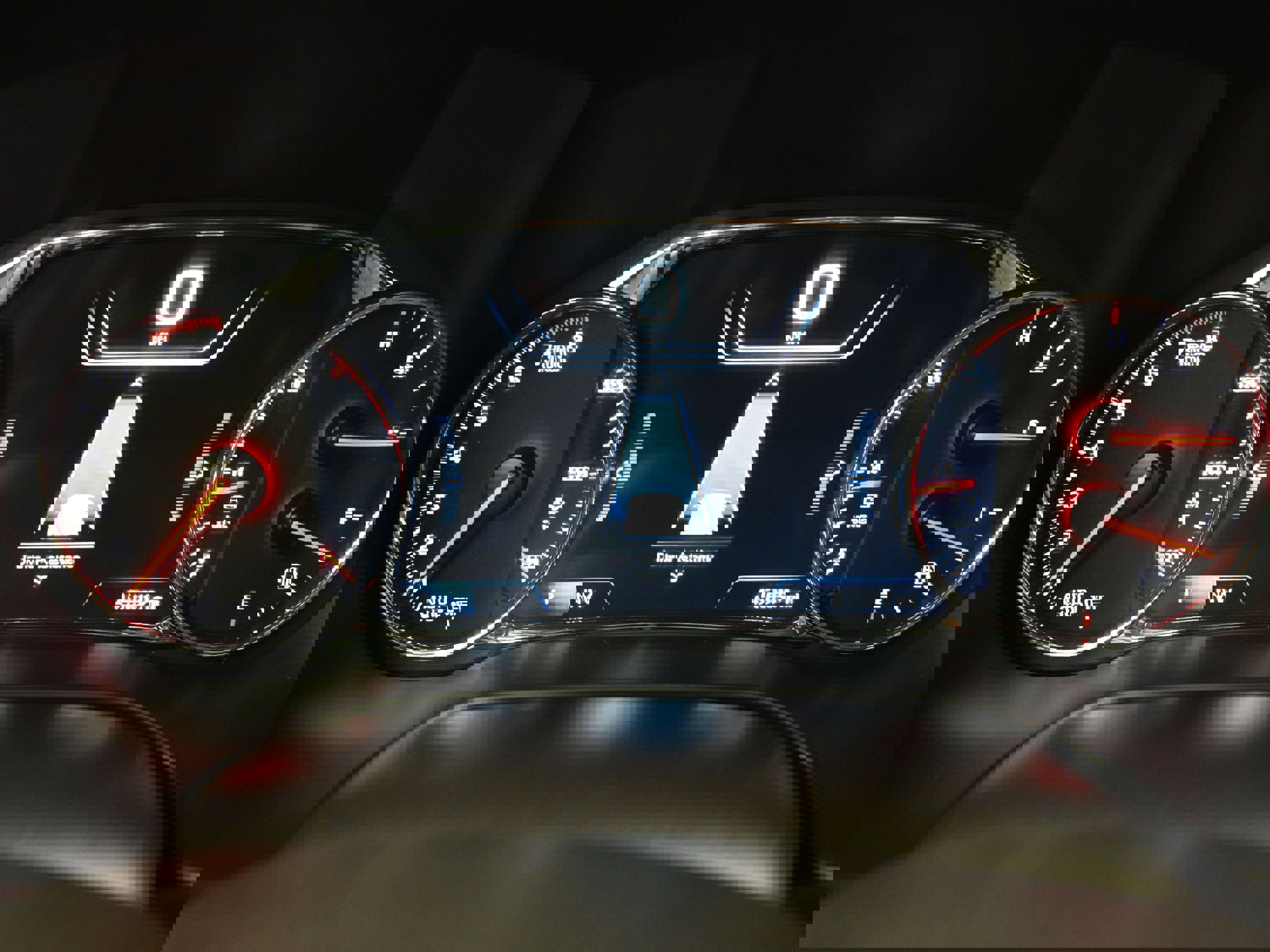 Used 2023 GMC Acadia SLT w/ Technology Package image 13