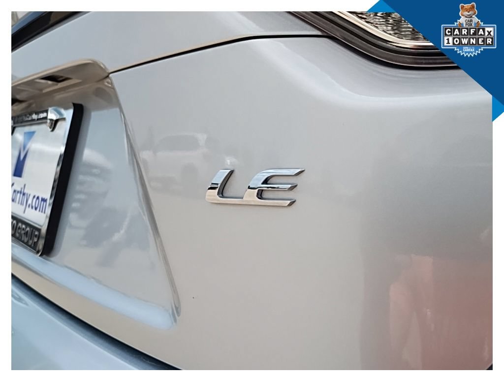 Used 2025 Toyota Corolla LE FWD image 10