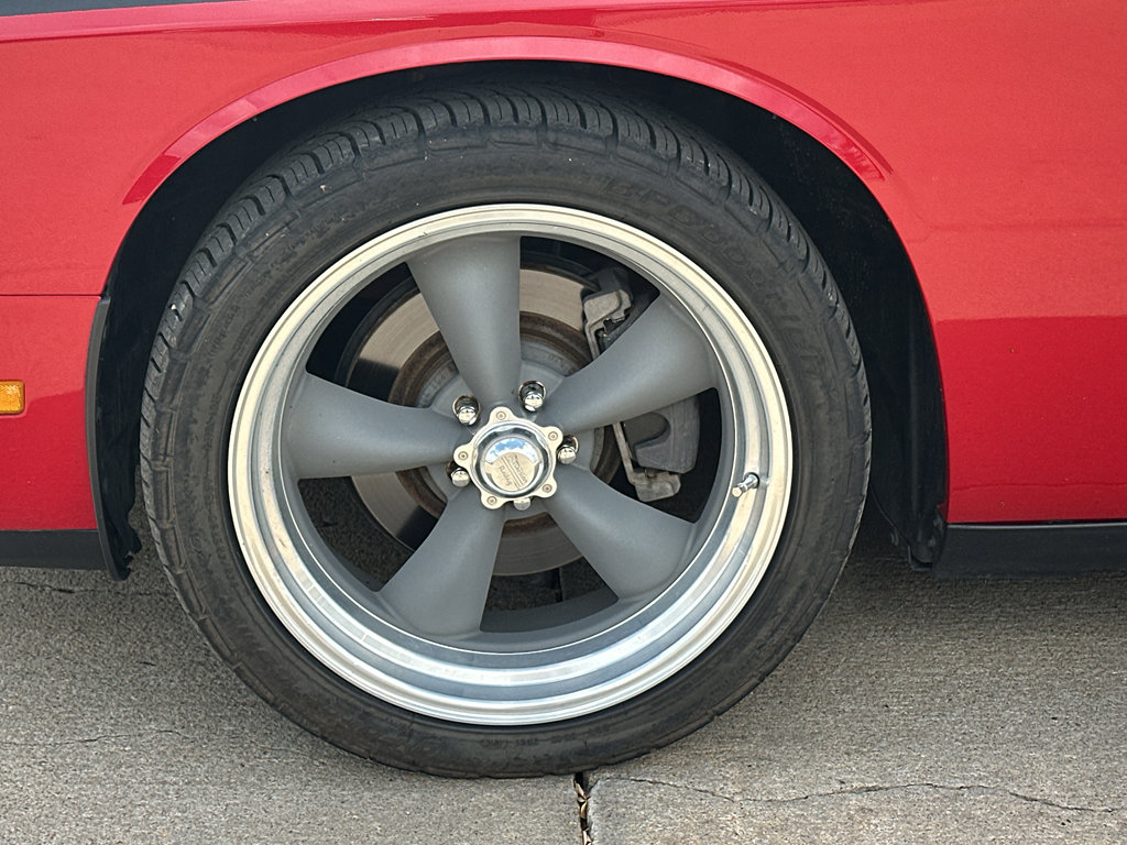 Used 2012 Dodge Challenger R/T image 3