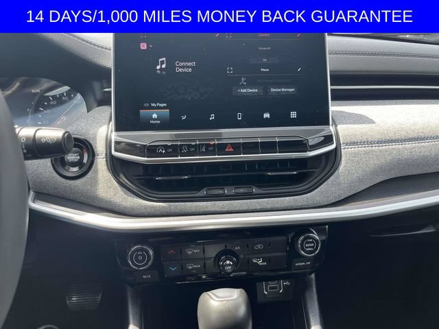 Used 2024 Jeep Compass Latitude AWD/4WD image 13