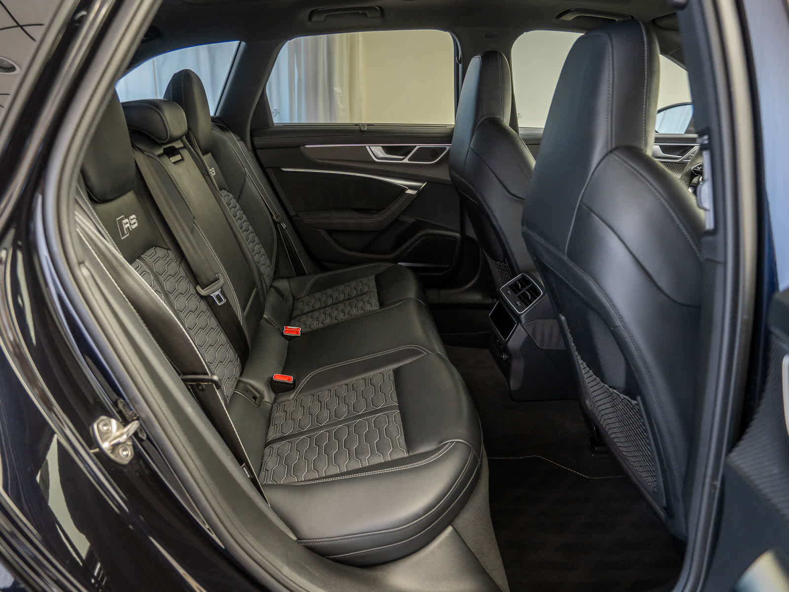 Used 2024 Audi RS 6 performance image 17