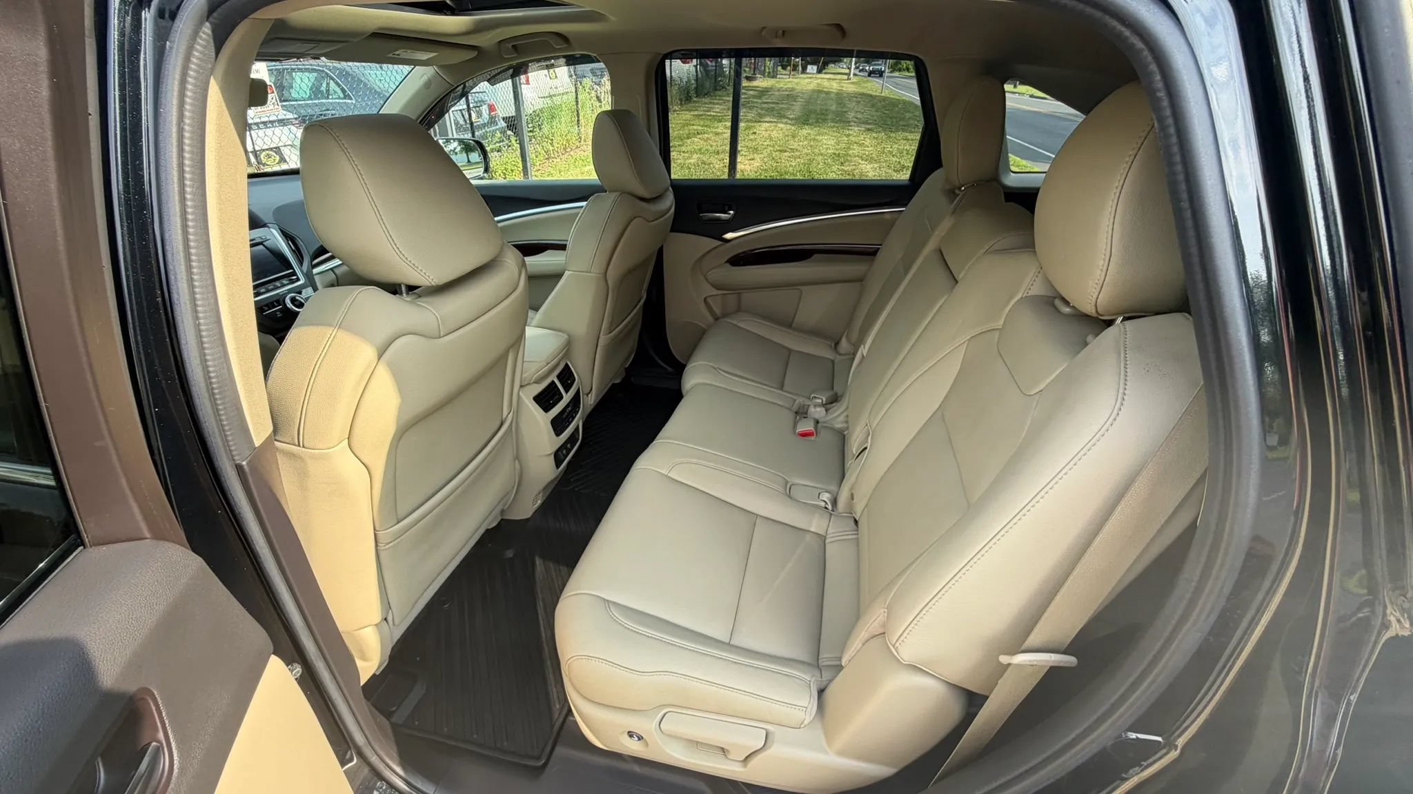 Used 2019 Acura MDX SH-AWD image 19