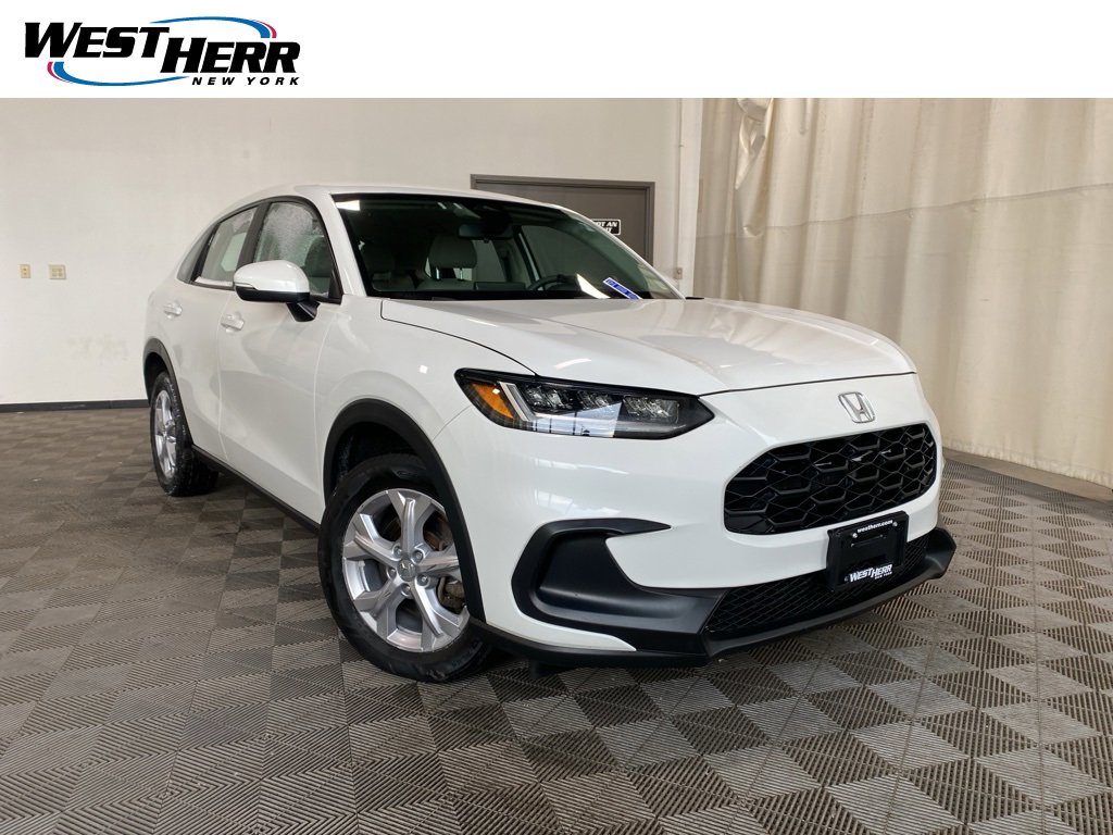 Used 2023 Honda HR-V LX image 1
