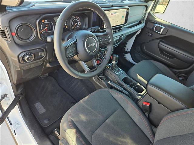 Used 2025 Jeep Wrangler Unlimited Rubicon image 10