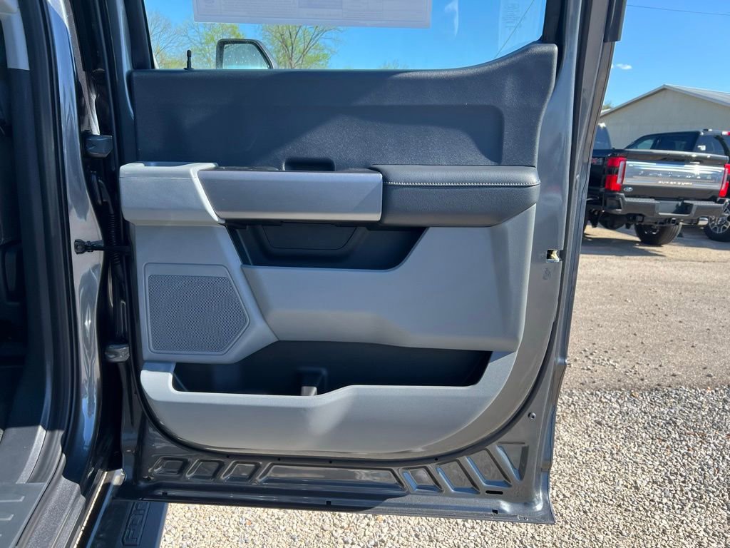 New 2026 Ford F250 XL w/ STX Appearance Package AWD/4WD image 18