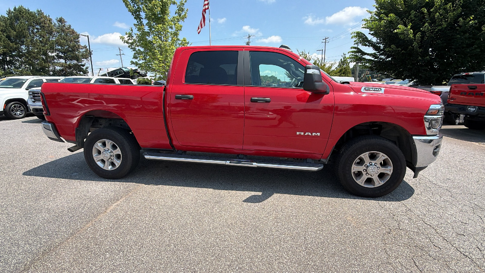 Used 2026 RAM 2500 Big Horn AWD/4WD image 7