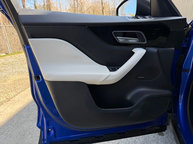 Used 2020 Jaguar F-PACE Prestige image 10