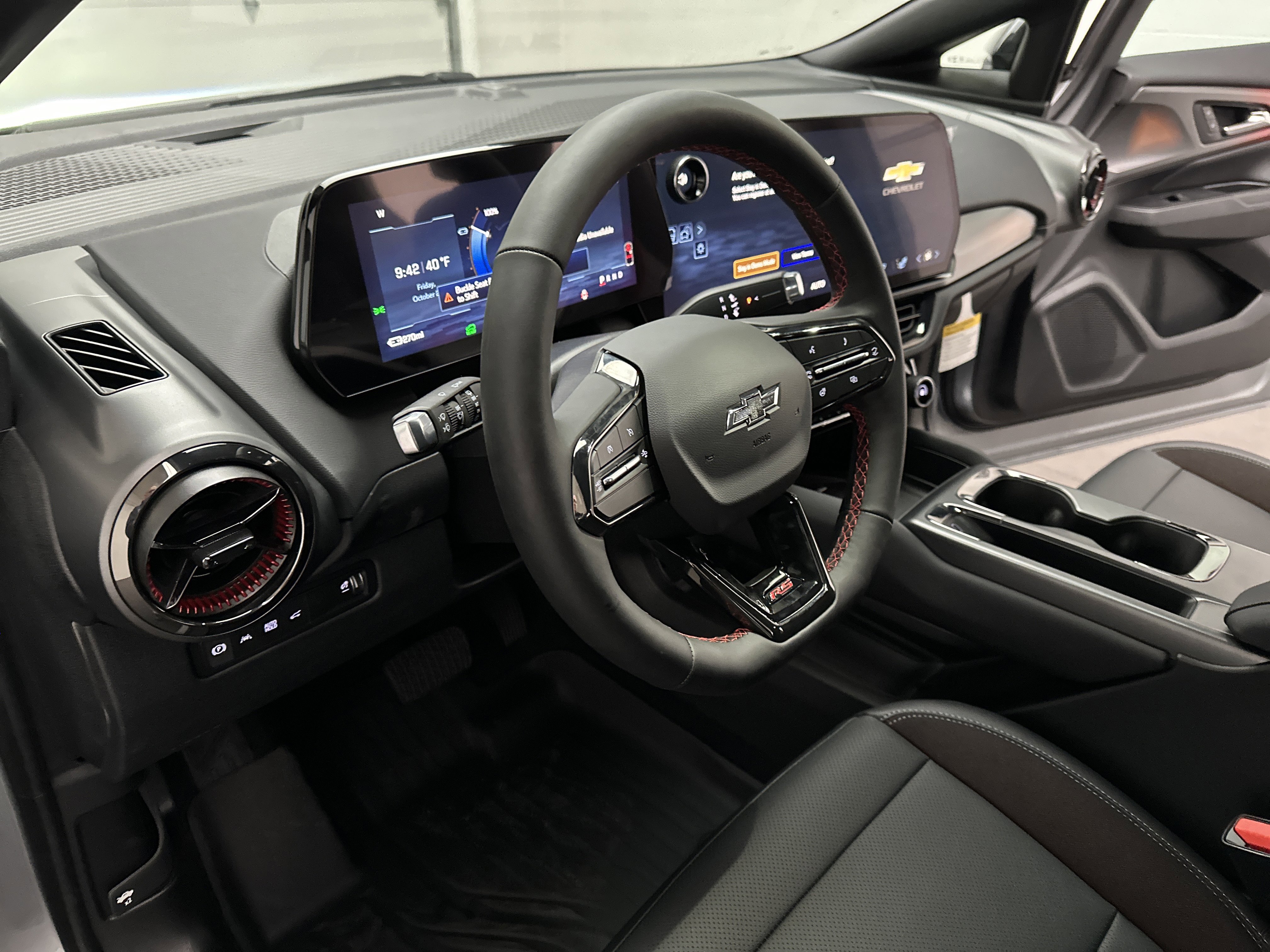 New 2026 Chevrolet Equinox EV RS image 17