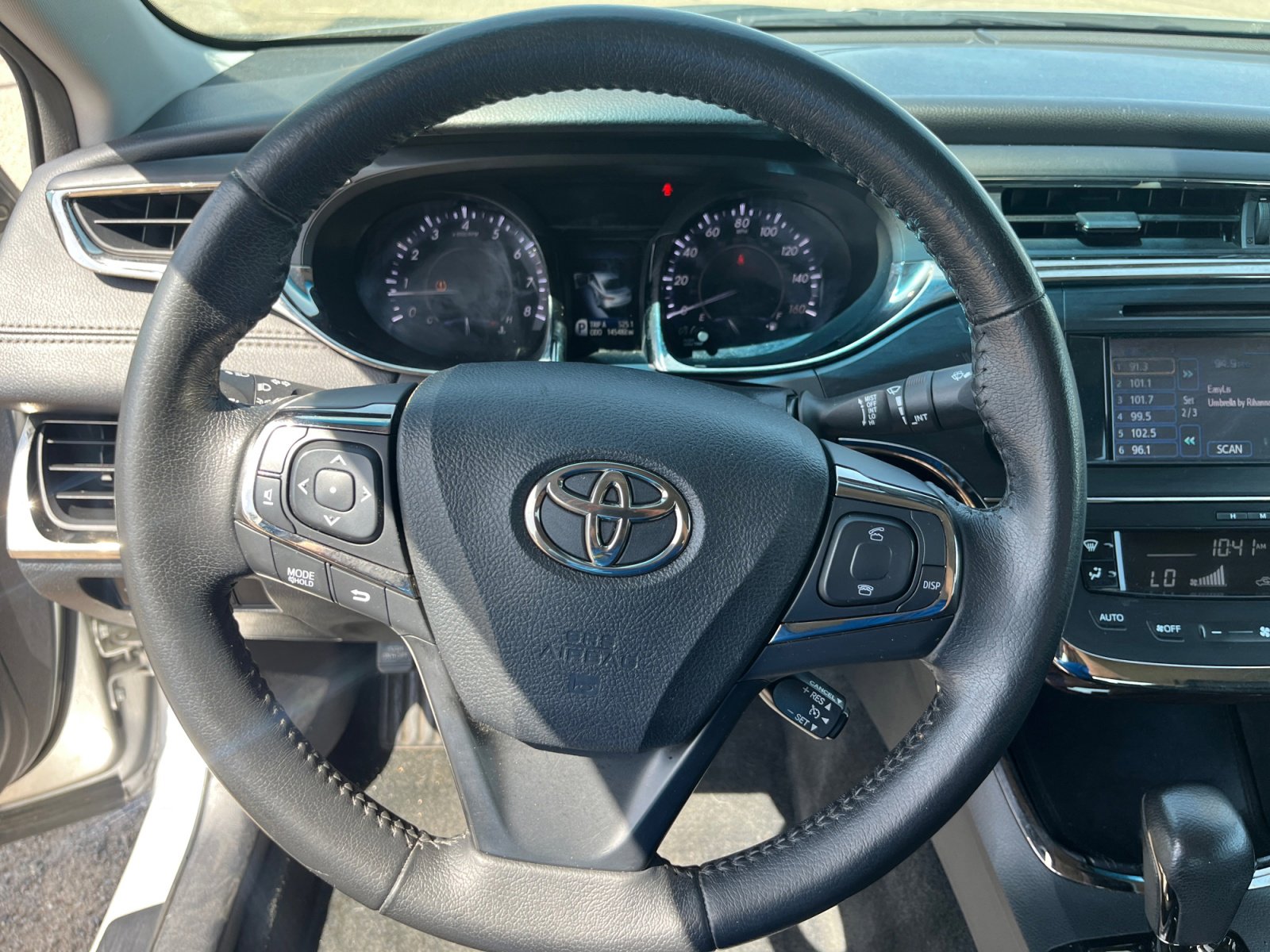 Used 2013 Toyota Avalon XLE image 9