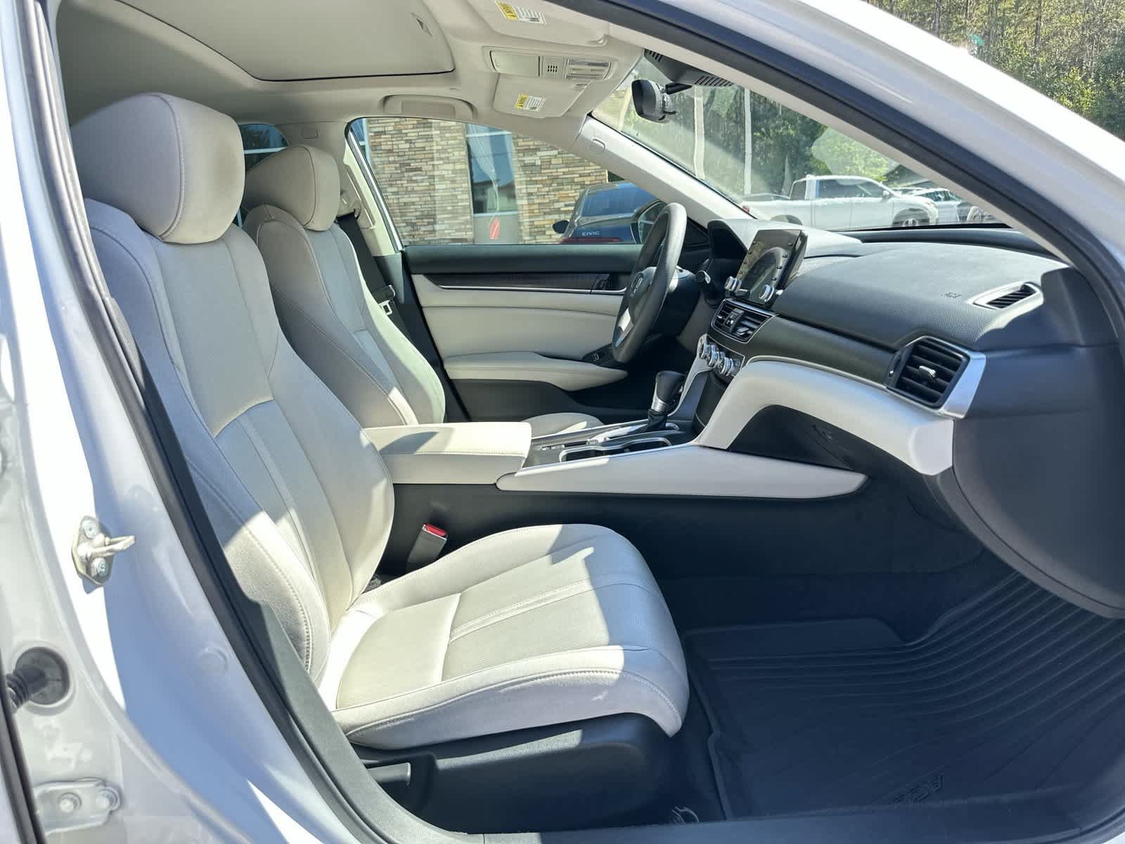 Certified 2020 Honda Accord EX image 17