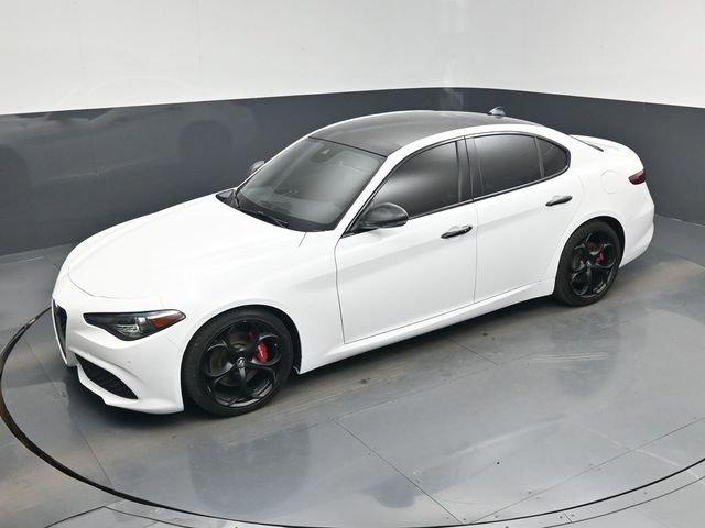 Used 2021 Alfa Romeo Giulia Ti Sport image 42