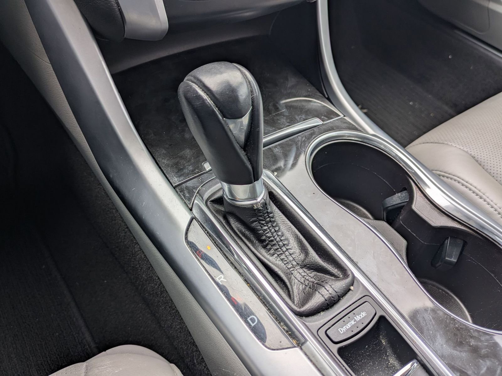 Used 2018 Acura TLX w/ Technology Package image 16