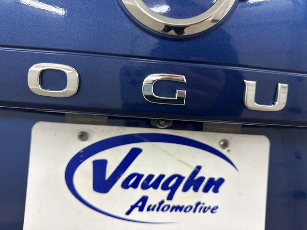 Used 2021 Nissan Rogue SV image 16