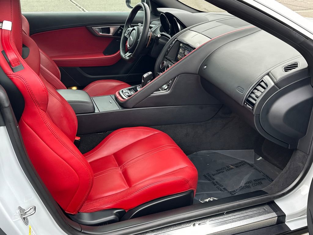 Used 2017 Jaguar F-TYPE S image 11