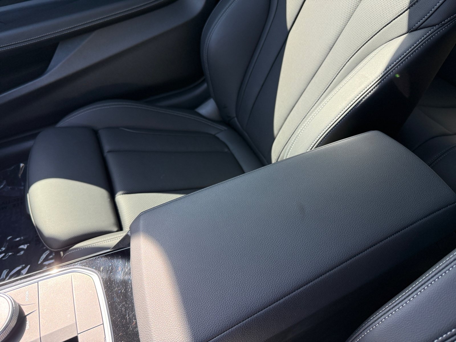 Used 2024 BMW 230i Coupe w/ Premium Package RWD image 14
