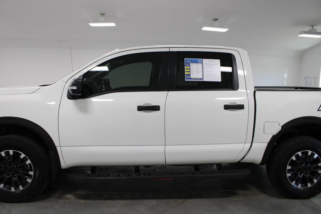 Used 2020 Nissan Titan PRO-4X w/ Pro-4x Convenience Package AWD/4WD image 6