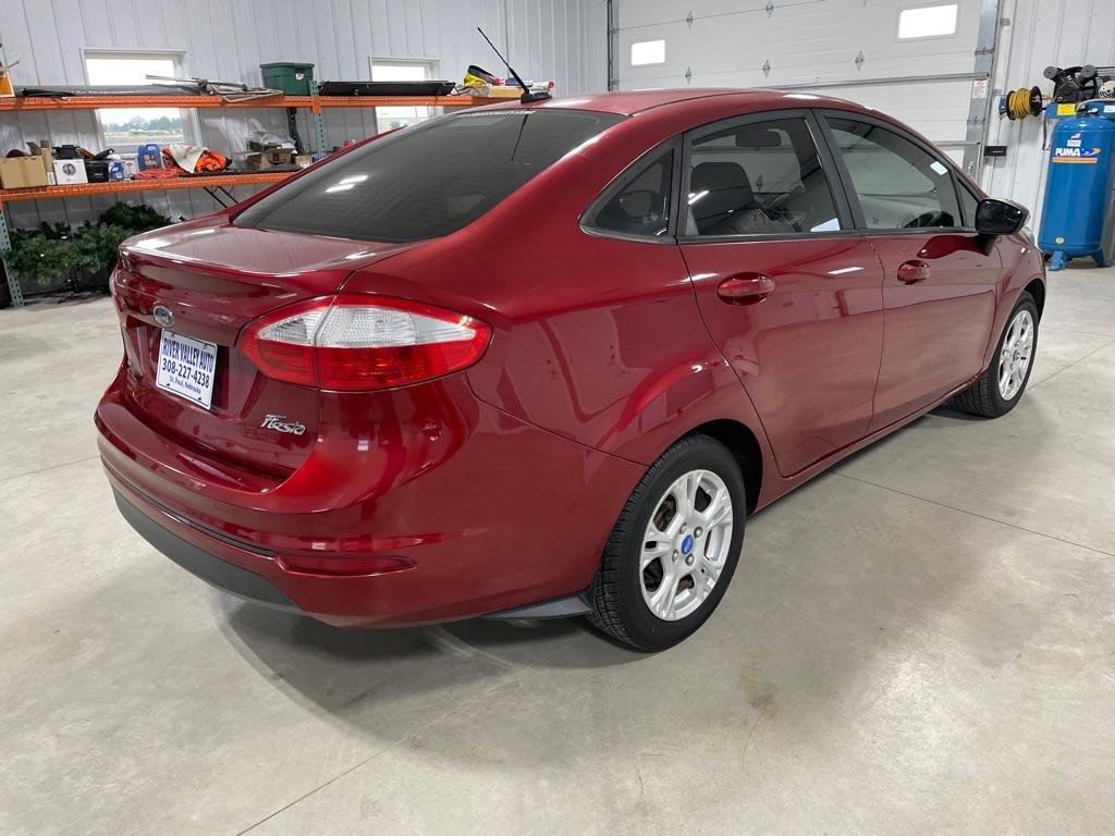Used 2014 Ford Fiesta SE image 7