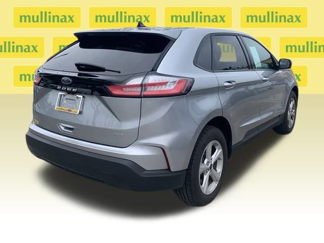 New 2024 Ford Edge SE image 15